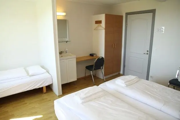 Standard Dört Kişilik Oda, Ortak Banyo