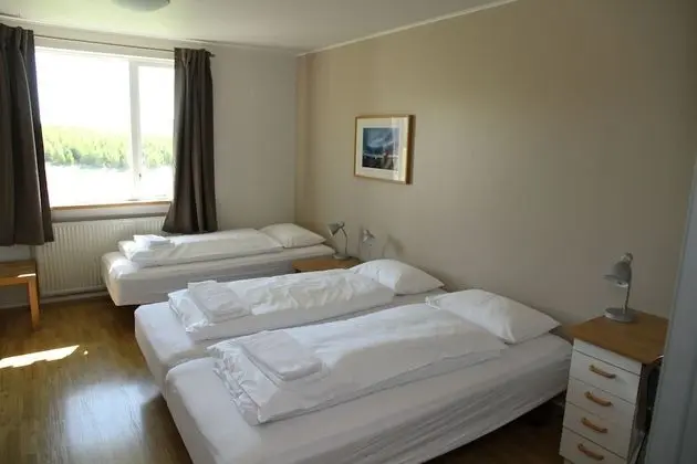 Standard Dört Kişilik Oda, Ortak Banyo