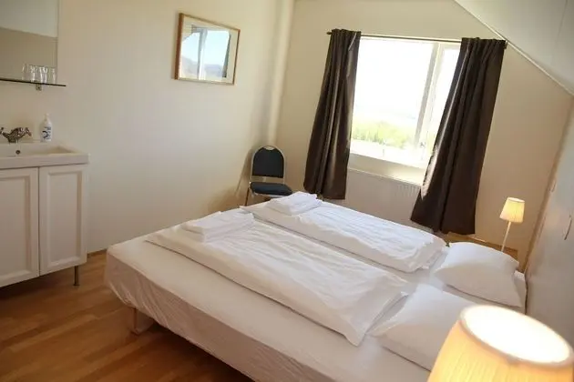 Standard Tek Büyük veya İki Ayrı Yataklı Oda, Ortak Banyo