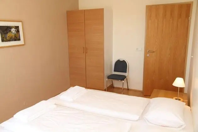 Standard Tek Büyük veya İki Ayrı Yataklı Oda, Ortak Banyo