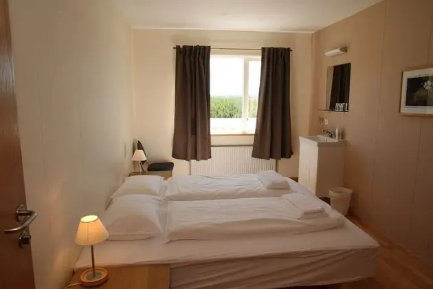 Standard Tek Büyük veya İki Ayrı Yataklı Oda, Ortak Banyo