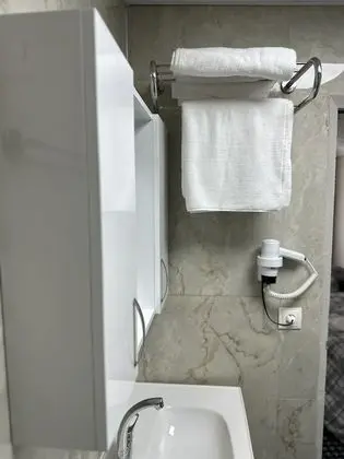 Deluxe Tek Büyük Yataklı Oda, Sigara İçilebilir