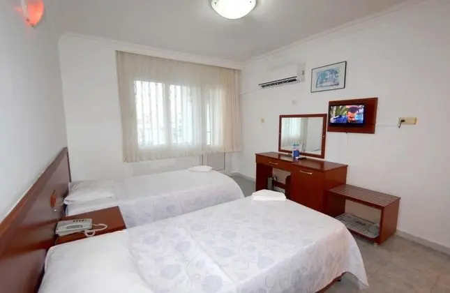 Geniş Standart Oda,avlu Manzaralı