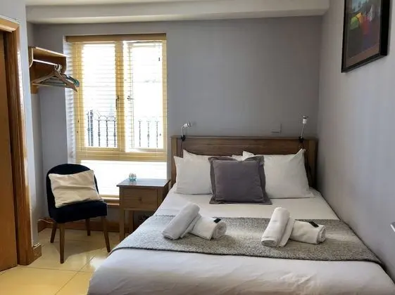 Tek Büyük Yataklı Oda