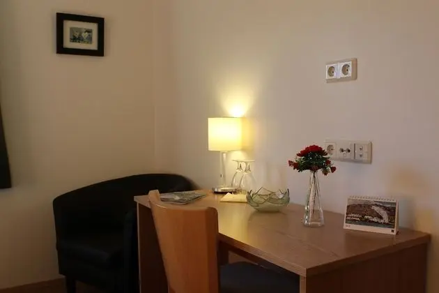 Basic Tek Büyük veya İki Ayrı Yataklı Oda, Özel Banyo