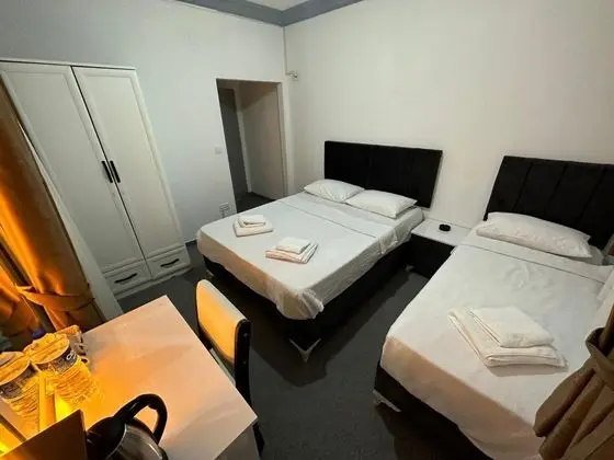 Aile Odası, Bahçe Manzaralı, Balkonlu