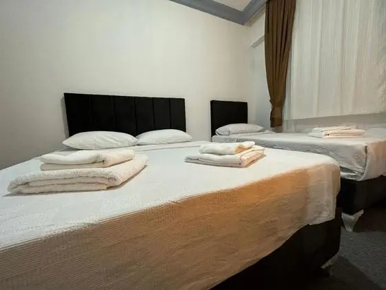 Aile Odası, Bahçe Manzaralı, Balkonlu