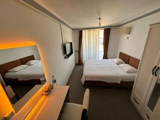 Standart Oda, Manzarasız, Balkonlu