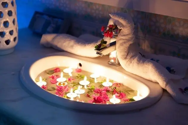 Superior Oda, Deniz Manzaralı (with jacuzzi)