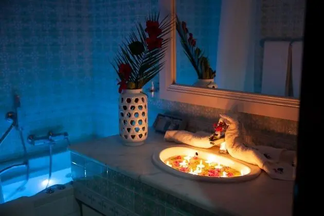 Superior Oda, Deniz Manzaralı (with jacuzzi)