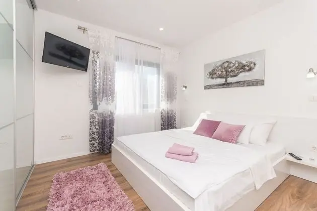 Villa, Sigara İçilebilir