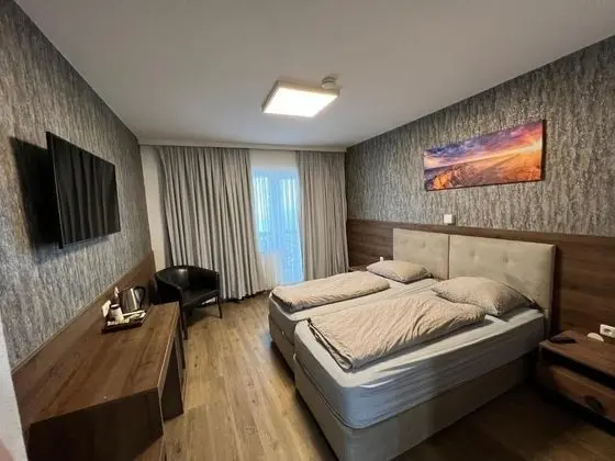 Comfort Tek Büyük Yataklı Oda