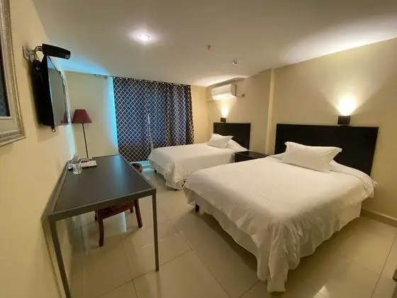 Deluxe Tek Büyük veya İki Ayrı Yataklı Oda, 2 Çift Kişilik Yatak, Sigara İçilmez