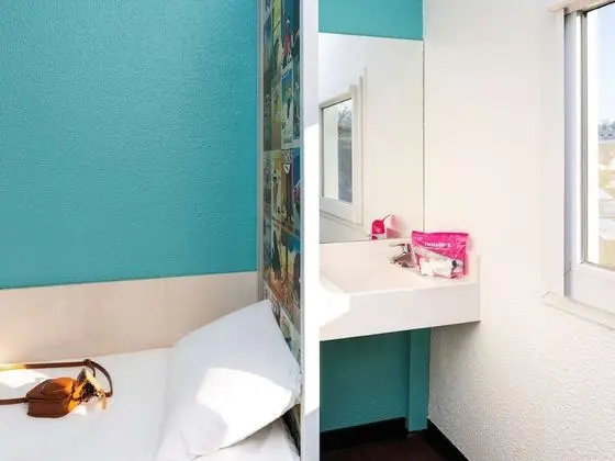 Oda, 2 Tek Kişilik Yatak