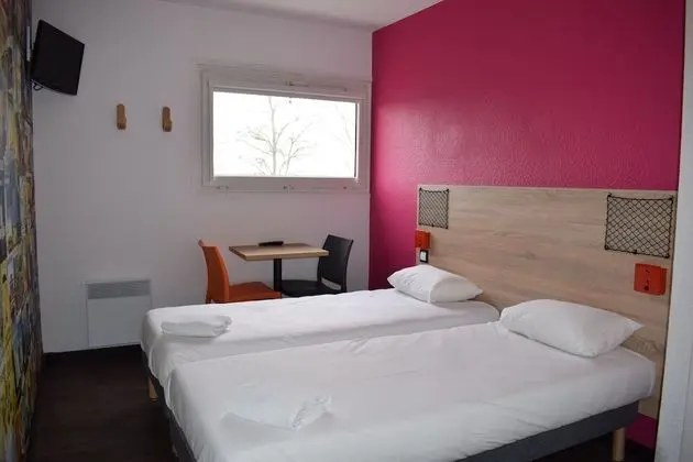 Chambre, 2 Lits Simples, Salle De Bain Privée (Cabrio Side Car)