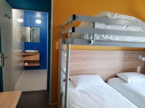 Standard Oda, 3 Tek Kişilik Yatak