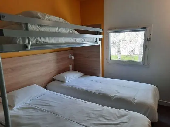 Standard Oda, 3 Tek Kişilik Yatak