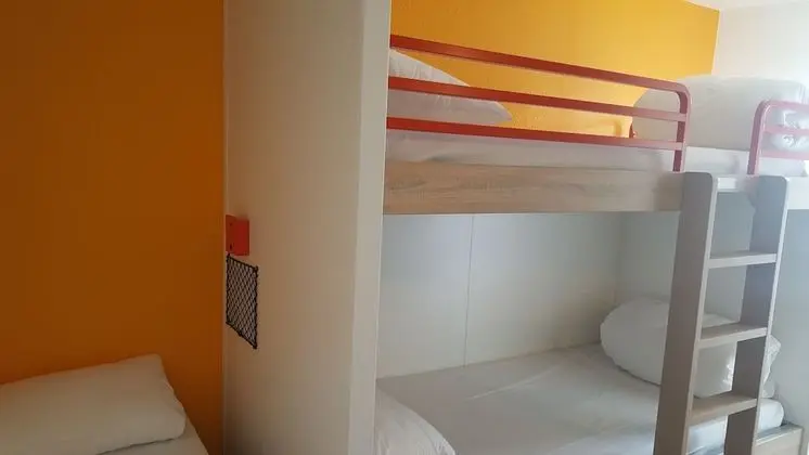 Oda, 3 Tek Kişilik Yatak, Özel Banyo (Cabrio)