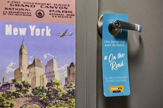 Oda, 1 Çift Kişilik Yatak (Side Car)