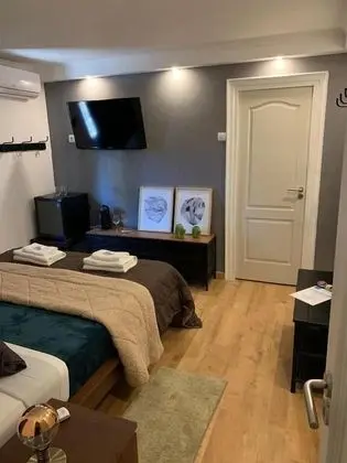 Basic Süit, 1 Büyük (Queen) Boy Yatak, Özel Banyo, Bahçe Manzaralı