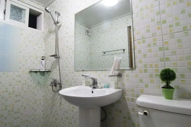 Tek Büyük Yataklı Oda (102)