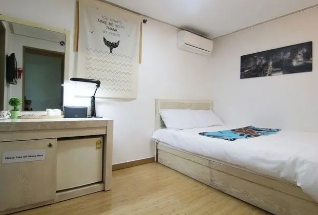 Tek Büyük Yataklı Oda (105)
