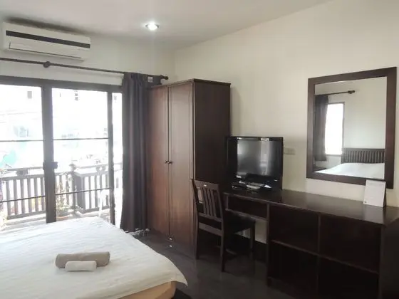 Superior Double Room (Front Side)