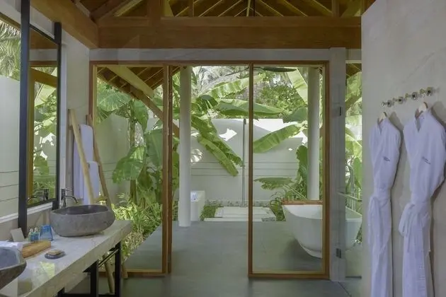 Family Beach Villa with Pool