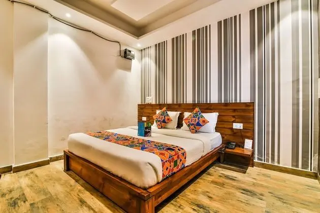 Deluxe Tek Büyük Yataklı Oda, 1 Çift Kişilik Yatak, Sigara İçilmez