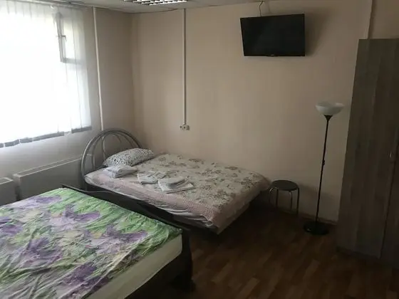 Standard Üç Kişilik Oda, Ortak Banyo (8)