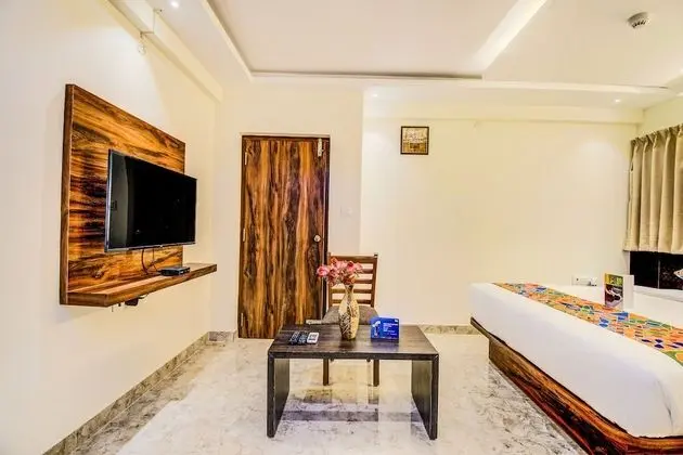 Premium Oda, 1 Büyük (Queen) Boy Yatak, Sigara İçilmez