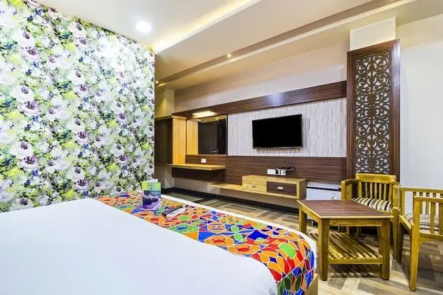 Premium Oda, 1 Büyük (Queen) Boy Yatak, Sigara İçilmez