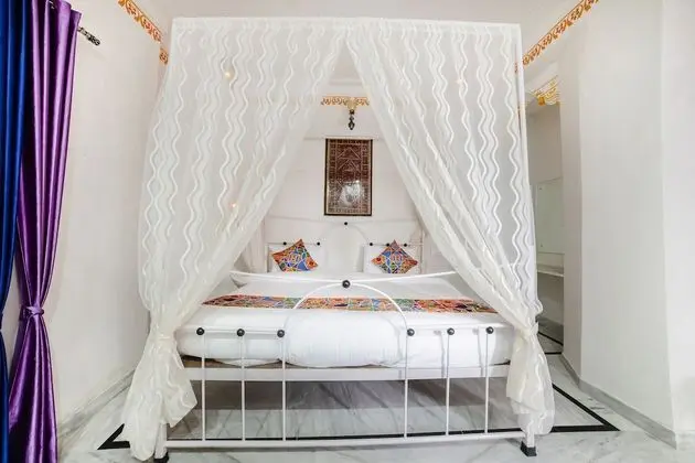 Deluxe Tek Büyük Yataklı Oda, 1 Çift Kişilik Yatak, Sigara İçilmez