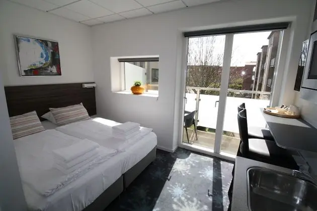 Tek Büyük Yataklı Oda, Balkon