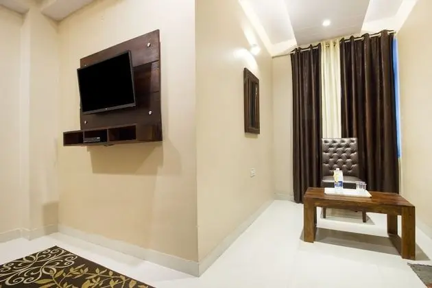 Deluxe Tek Büyük Yataklı Oda, 1 Çift Kişilik Yatak, Sigara İçilmez
