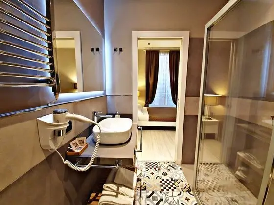 Deluxe Tek Büyük Yataklı Oda (COLOSSEO)