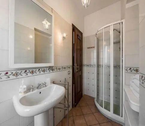 Comfort Tek Büyük Yataklı Oda, 1 Büyük (Queen) Boy Yatak, Özel Banyo