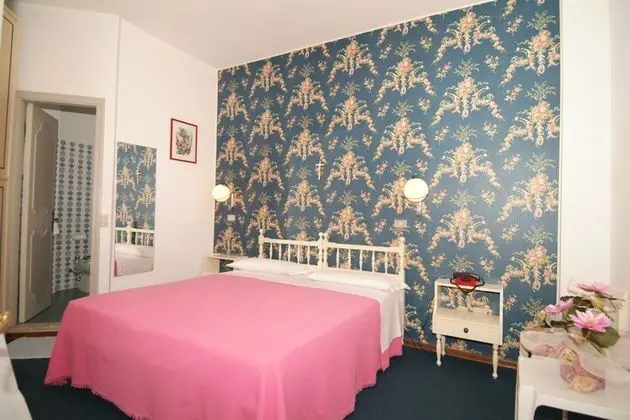 Tek Büyük Yataklı Oda, Balkon