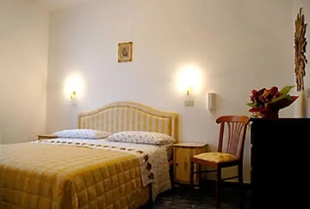Tek Büyük Yataklı Oda, Balkon