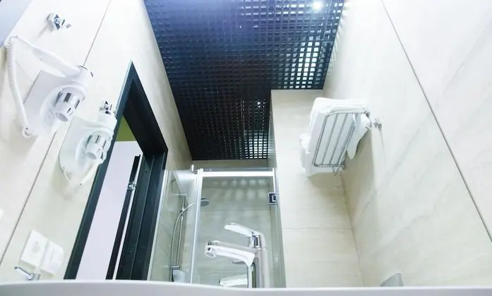 Comfort Tek Büyük veya İki Ayrı Yataklı Oda