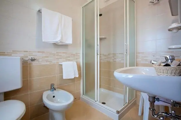 Tek Büyük veya İki Ayrı Yataklı Oda, Balkon