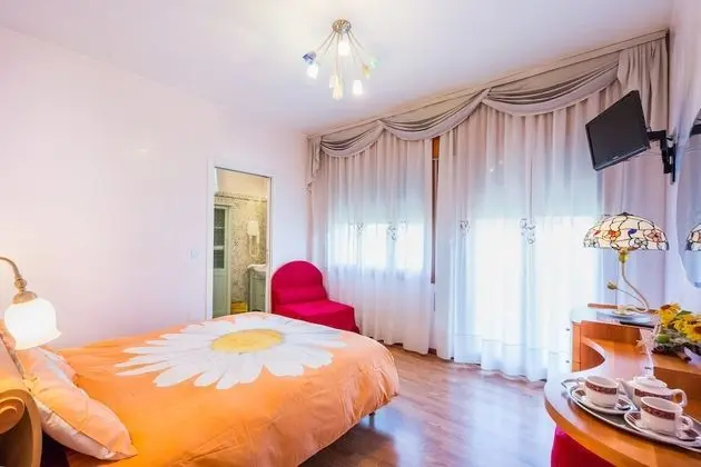 Superior Tek Büyük Yataklı Oda