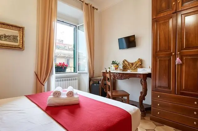 Classic Üç Kişilik Oda