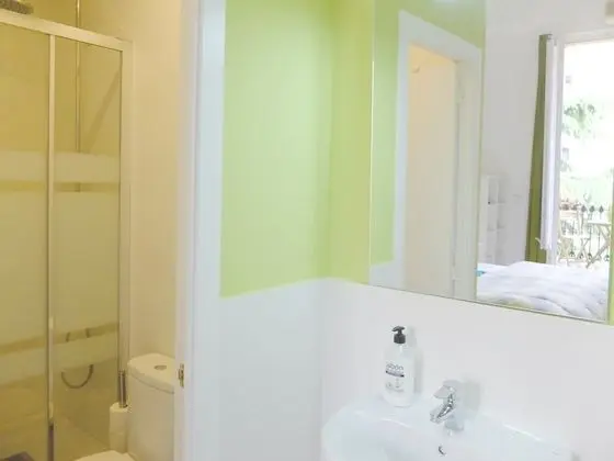 İki Ayrı Yataklı Oda (with shared bathroom)