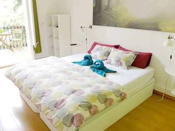 Tek Büyük Yataklı Oda (with Private Bathroom)