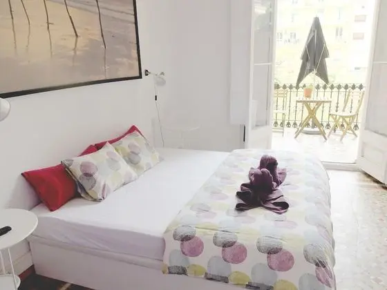 Tek Büyük Yataklı Oda (with Private Bathroom)