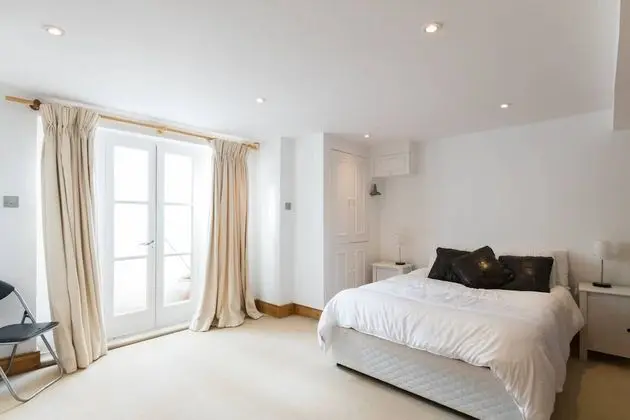 Villa (4 Bedrooms)