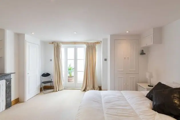 Villa (4 Bedrooms)