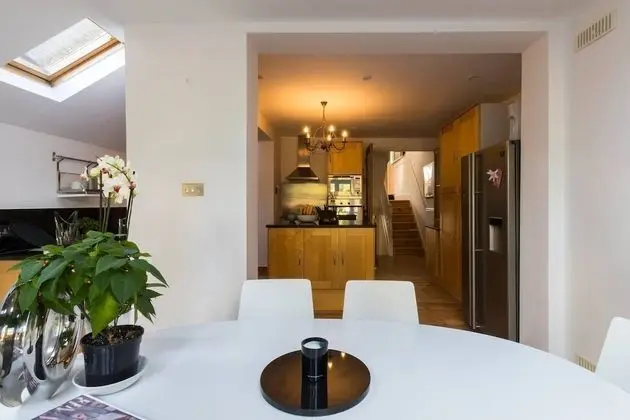 Villa (4 Bedrooms)