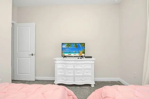 Villa (2145BMD)